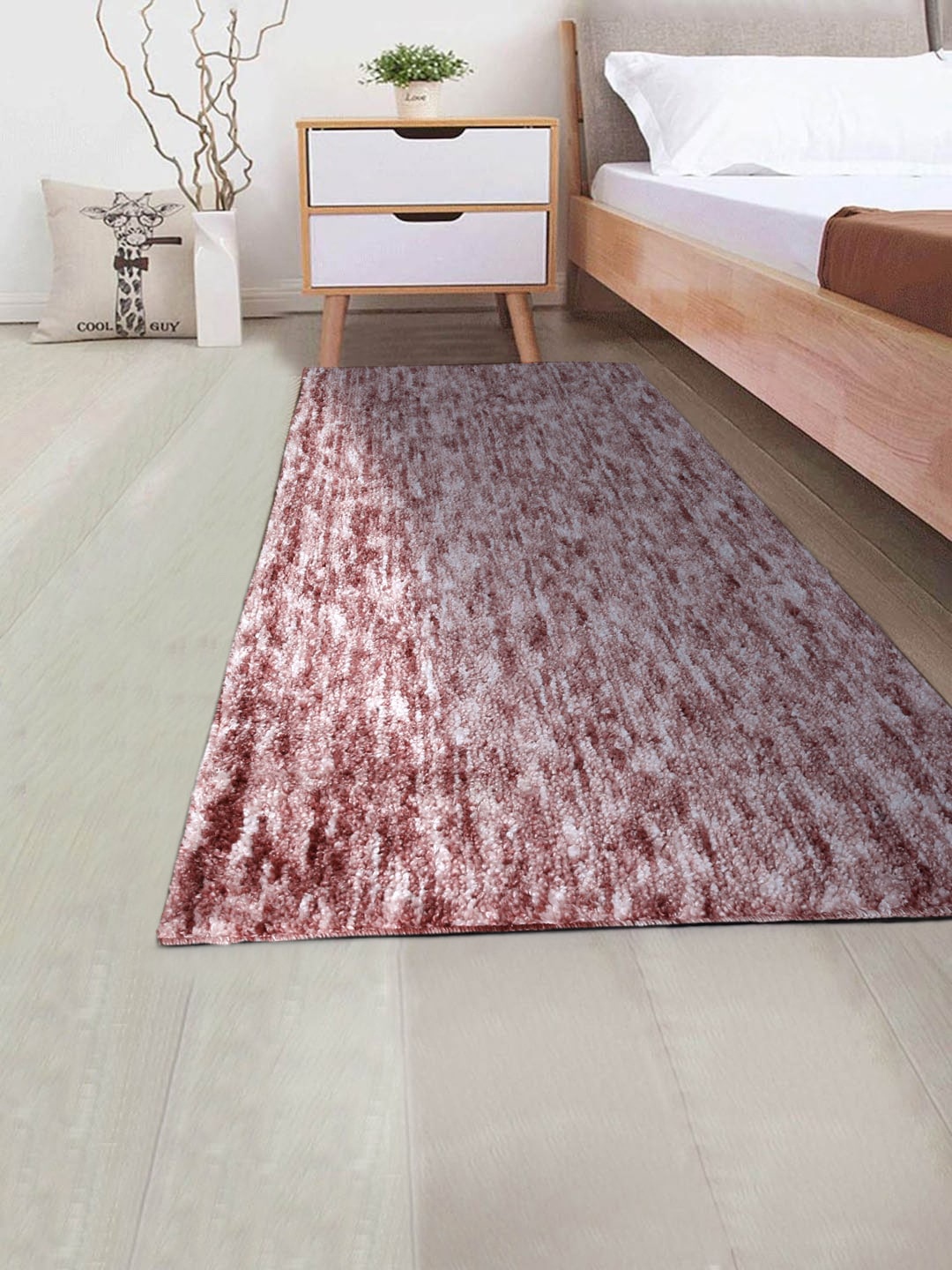 

DREAM WEAVERZ Maroon & White Abstract Printed Anti-Skid Bed Side Hand Tufted Runner