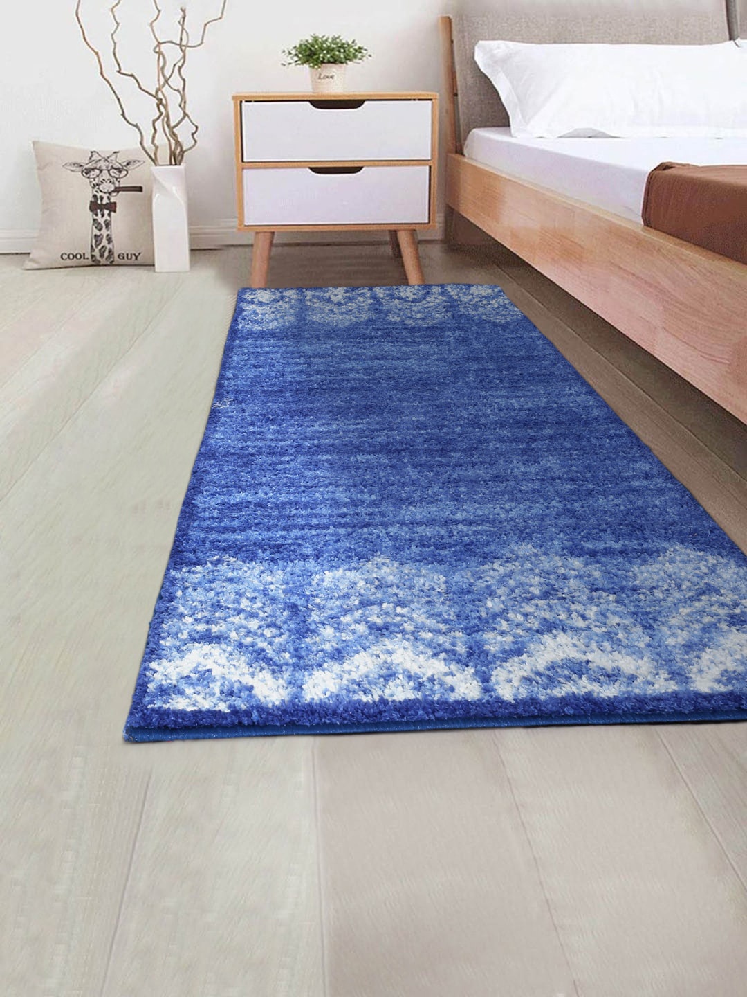 

DREAM WEAVERZ Blue Printed Printed Bed Side Hand Tufted Runner