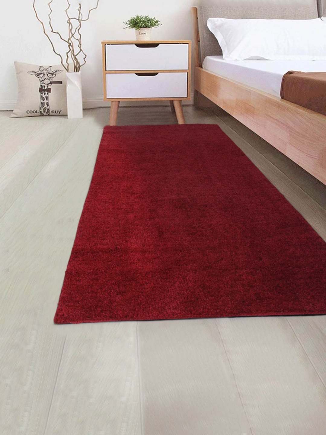 

DREAM WEAVERZ Red Polypropylene Anti-Skid Bed Side Runner