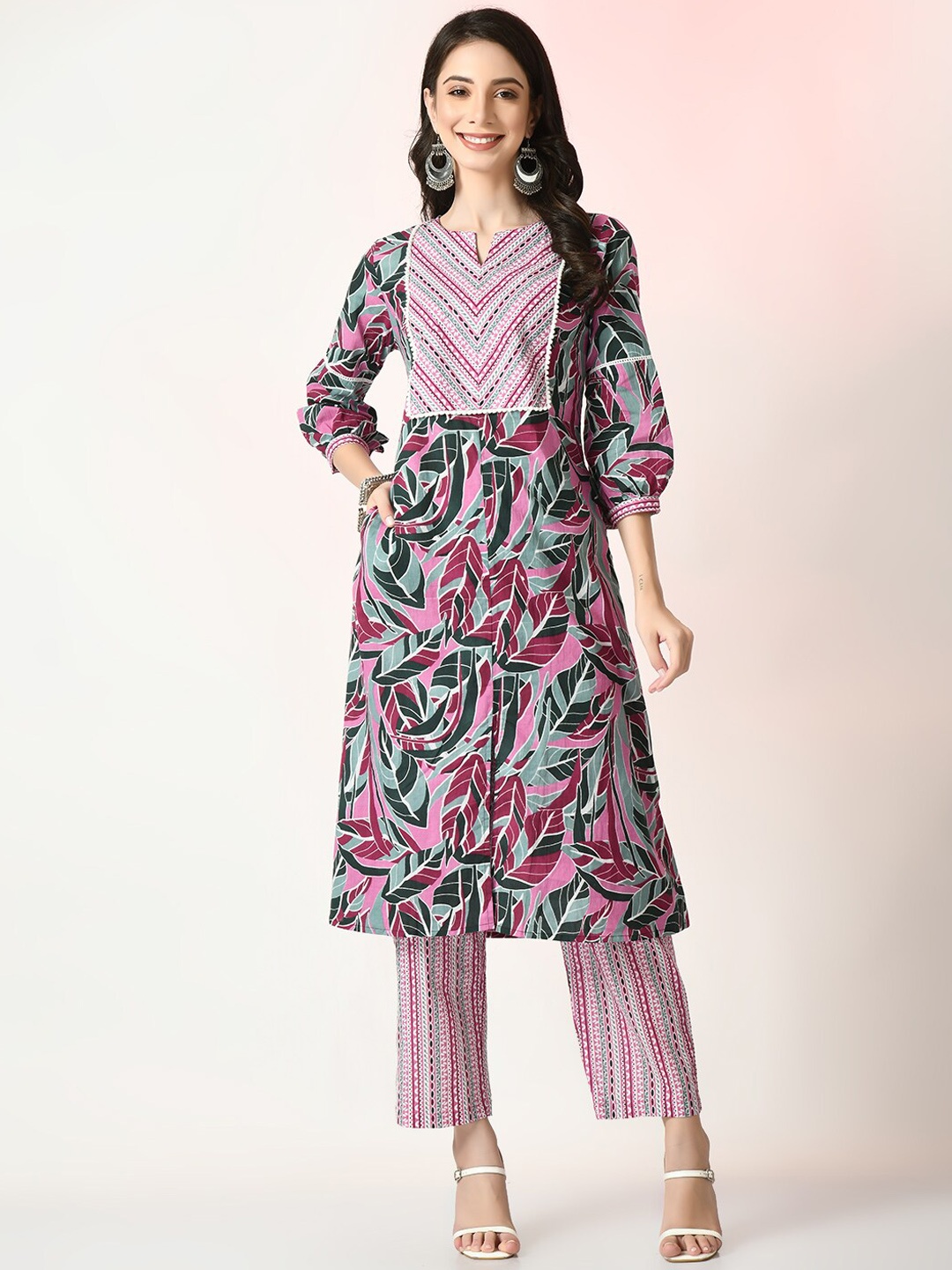 

Myshka Floral Printed Panelled Pure Cotton Kurta with Trousers, Pink