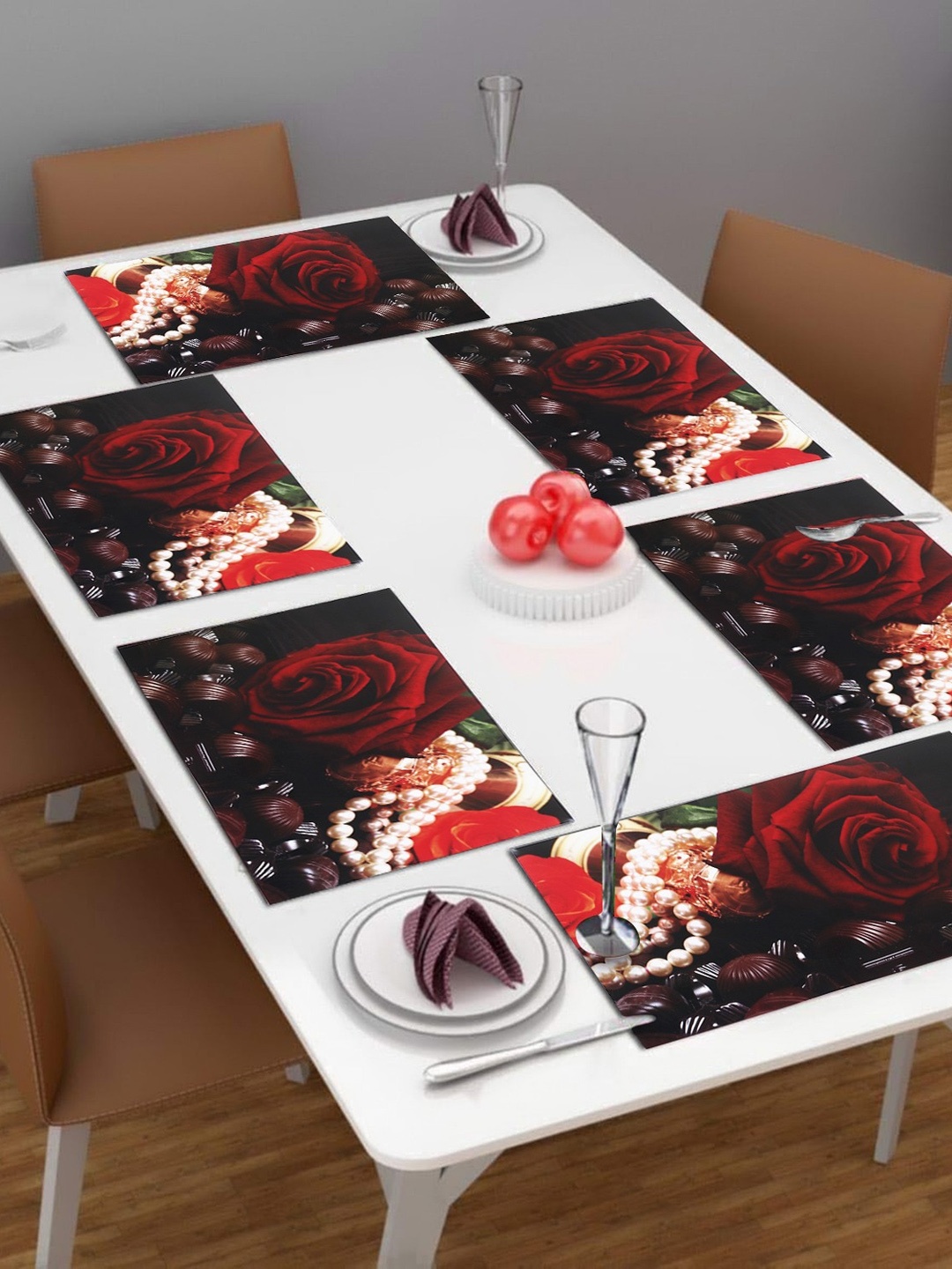 

Dakshya Industries Red & Black 6 Pieces Printed Rectangle Table Placemats