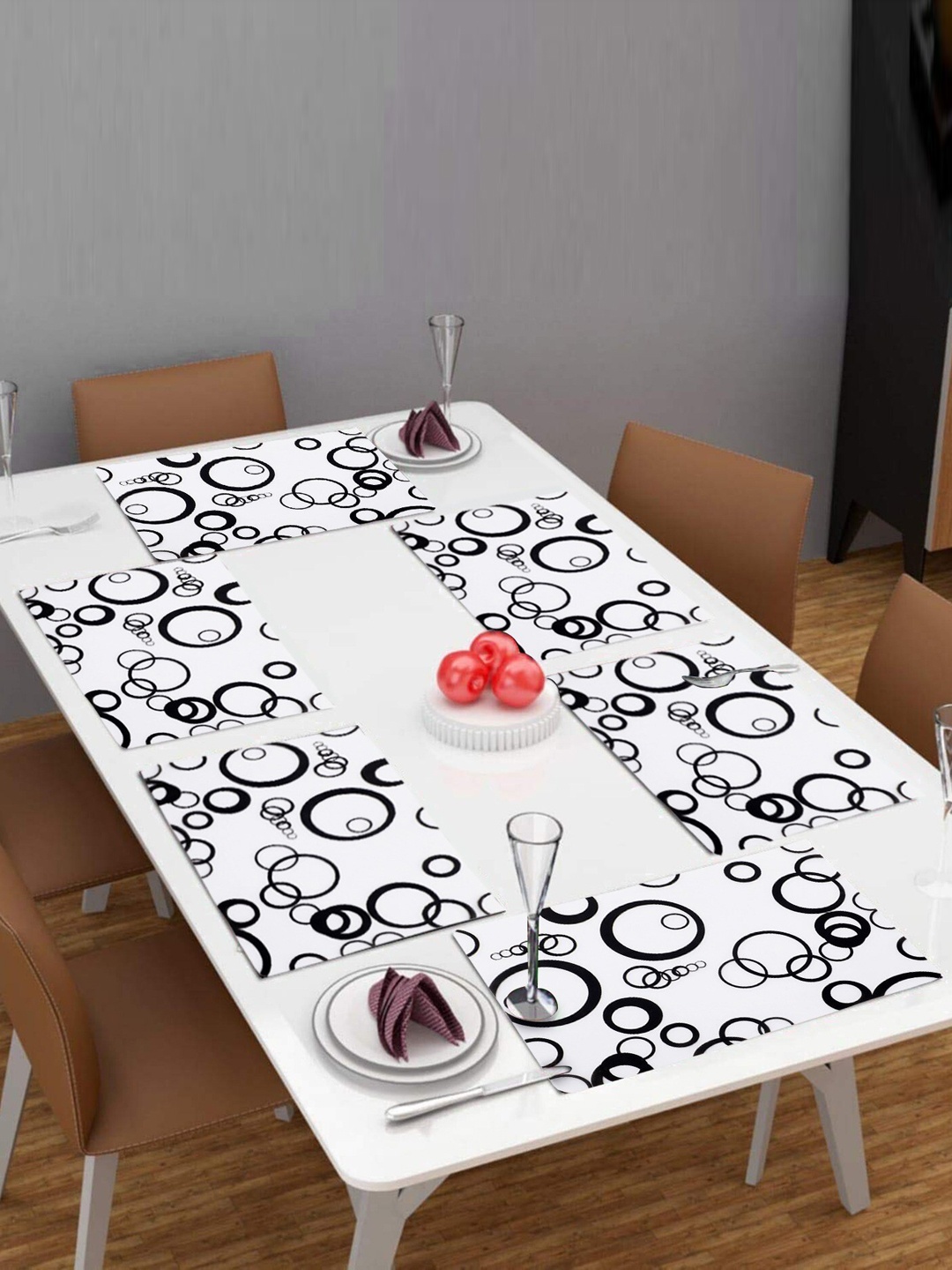 

Dakshya Industries 6-Pcs White & Black Geometric Rectangular Table Placemats