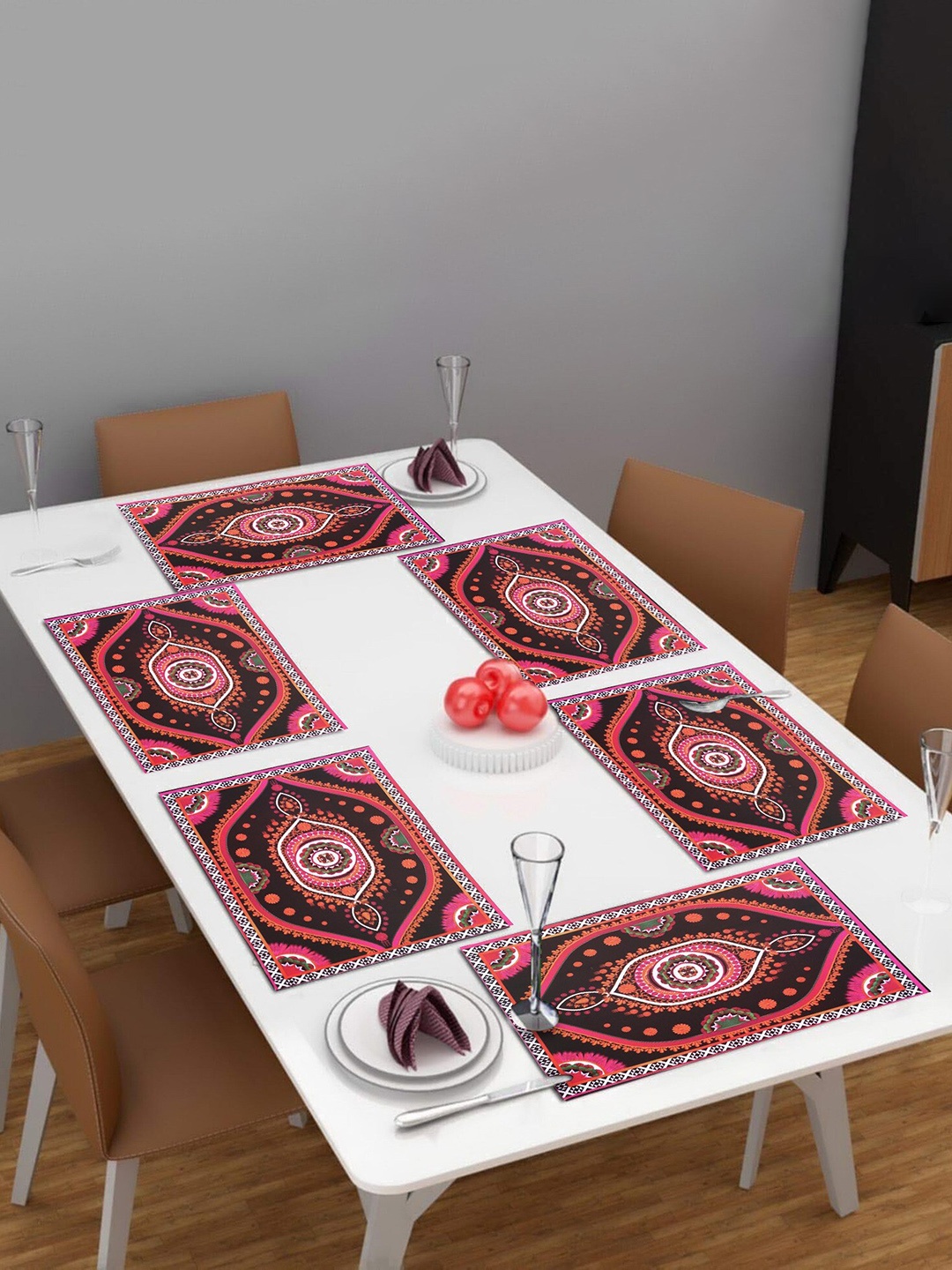 

Dakshya Industries 6-Pcs Black & Maroon Rectangular Table Placemats