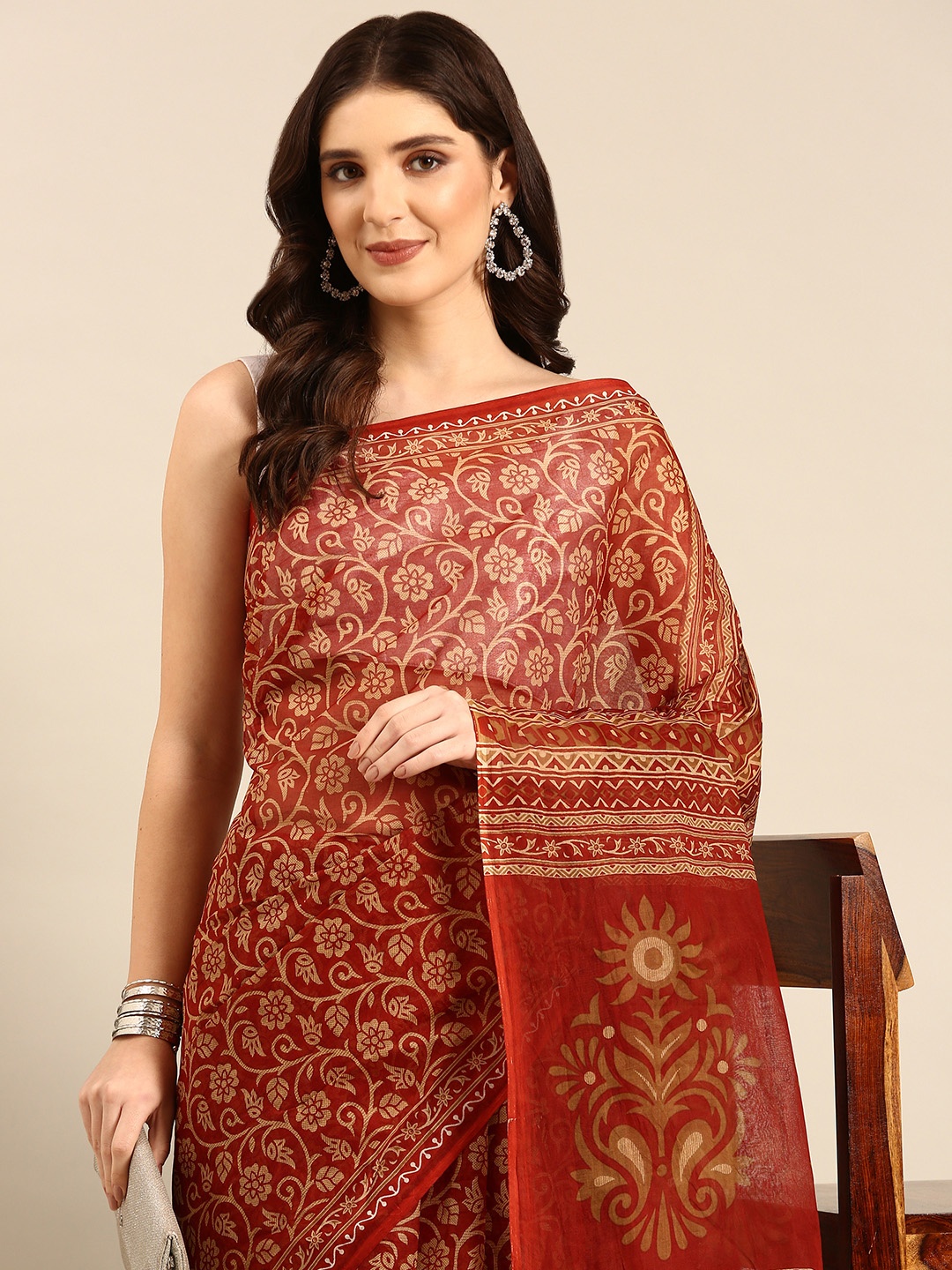

SHANVIKA Rust Floral Pure Cotton Block Print Saree