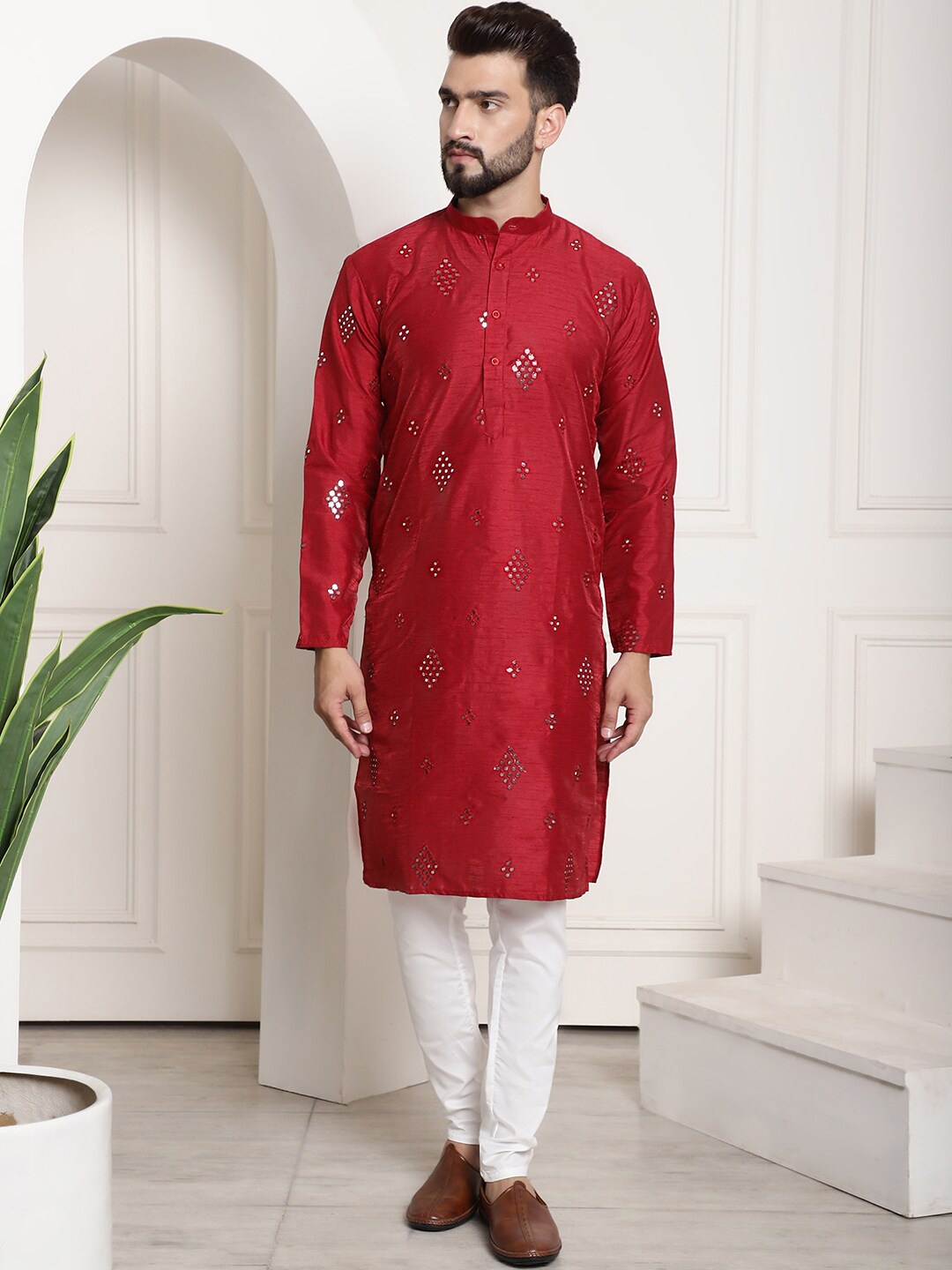 

SOJANYA Embroidered Regular Mirror Work Kurta with Churidar, Maroon