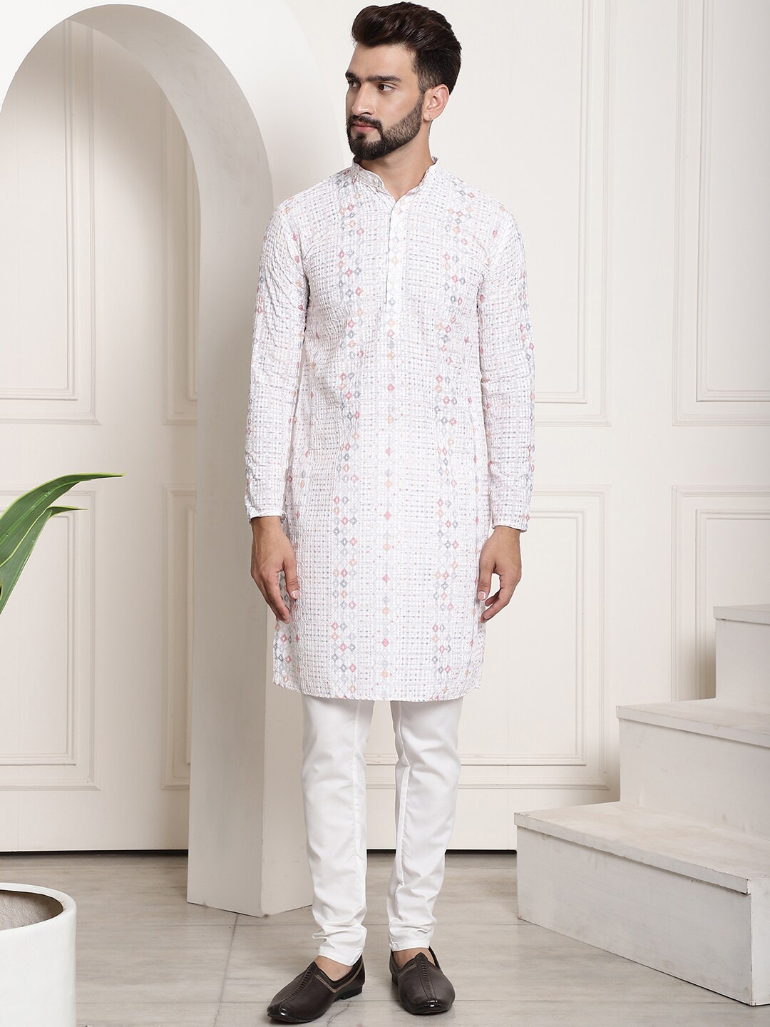 

SOJANYA Geometric Embroidered Thread Work Pure Cotton Regular Kurta with Churidar, White