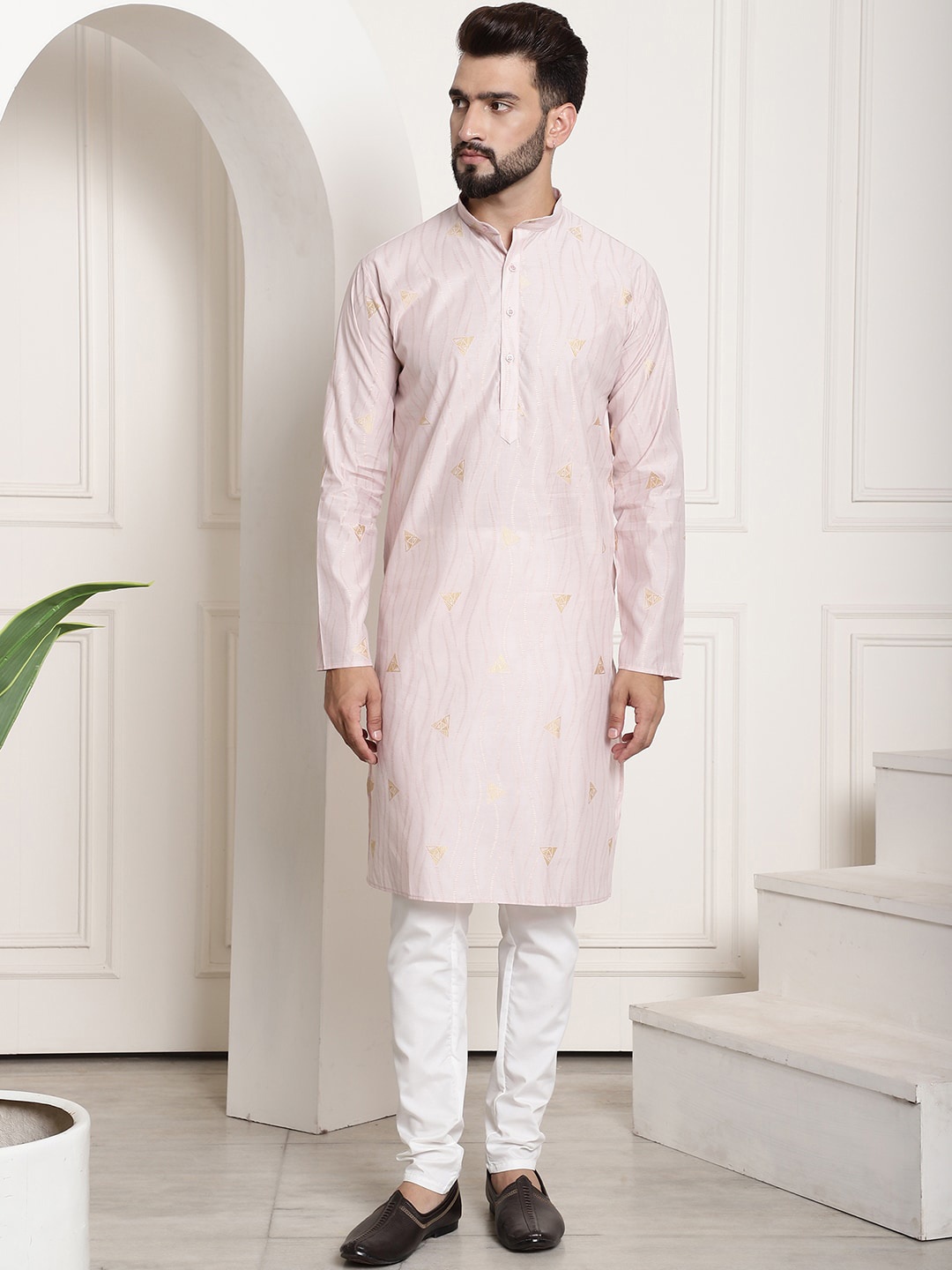 

SOJANYA Geometric Printed Mandarin Collar Regular Kurta with Churidar, Peach