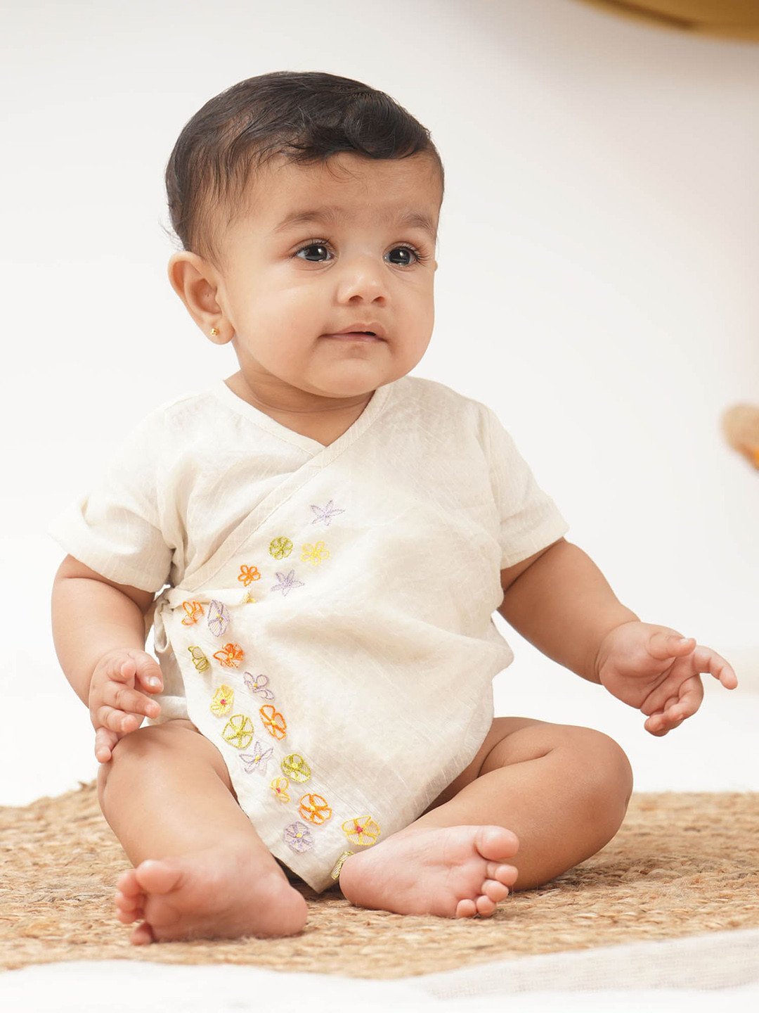 

GREENDIGO Kids Thread Work Cotton Silk Kimono Bodysuit, Off white