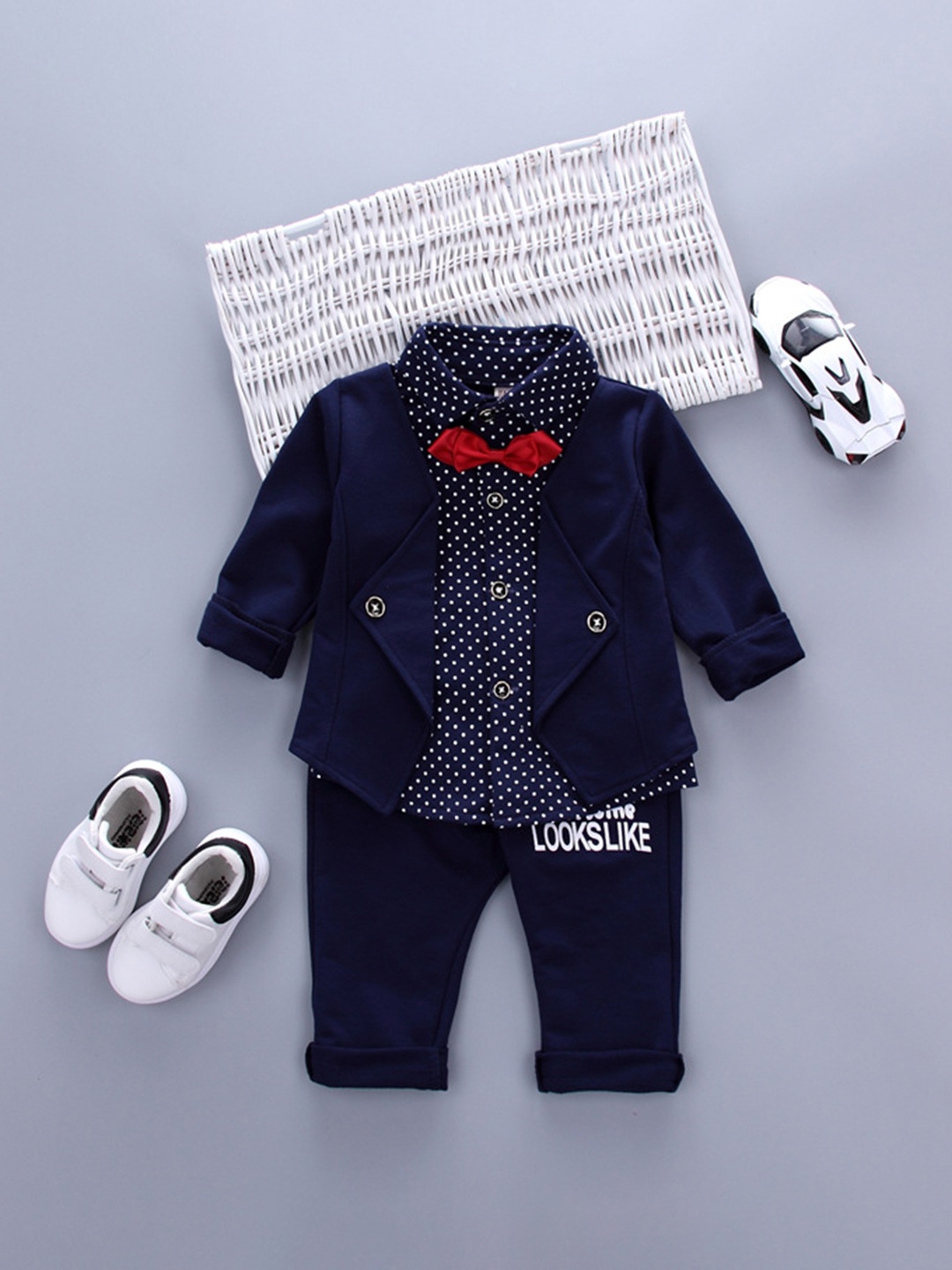 

Googo Gaaga Boys Printed Shirt With Trousers, Navy blue