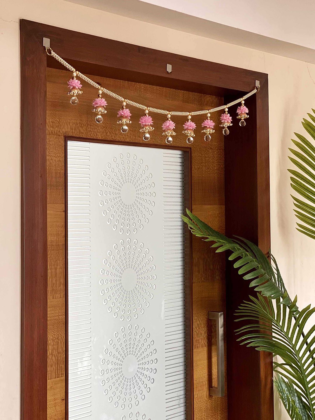 

Mason Home Pink Festive Floral Toran