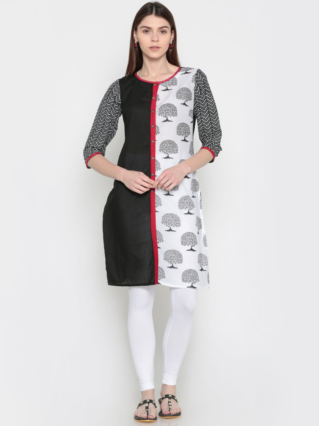 

Karigari Women Black & White Printed Straight Kurta