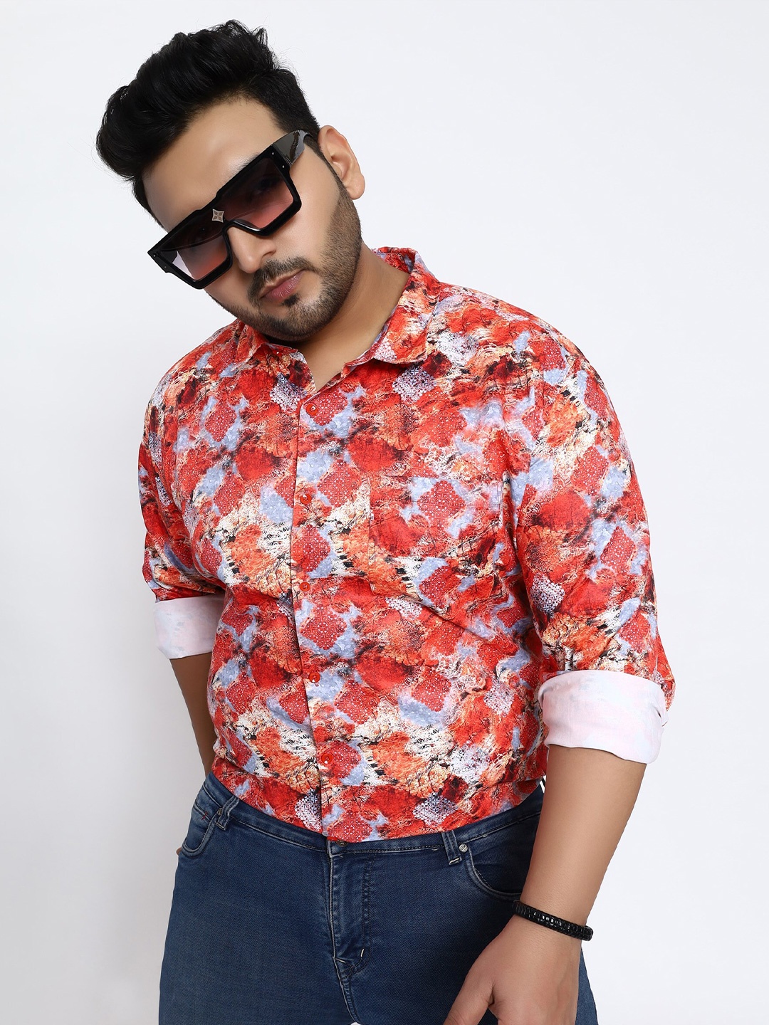 

Toodle Plus Size Floral Printed Comfort Regular Fit Opaque Casual Shirt, Red