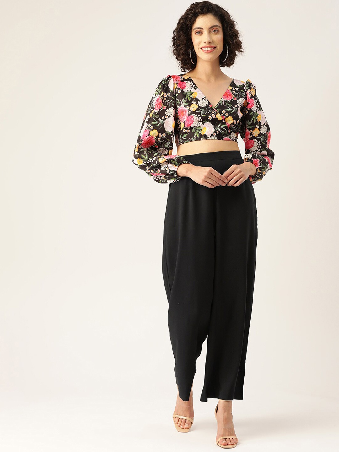 

Sleek Italia Floral Printed V-Neck Top With Straight Trouser, Black