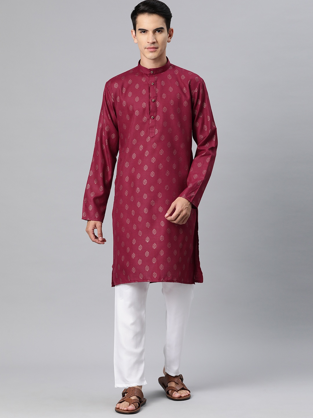 

Luxrio Men Ethnic Motifs Printed Mandarin Collar Kurta, Maroon