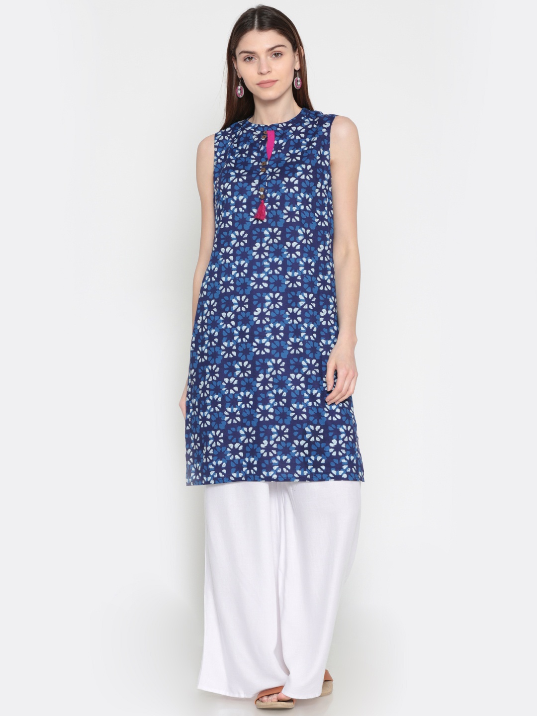 

Karigari Women Navy Blue Printed Straight Kurta