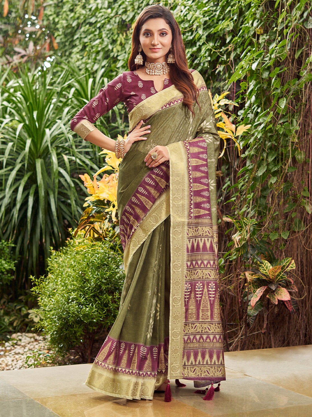 

KARAGIRI Woven Design Zari Saree, Green