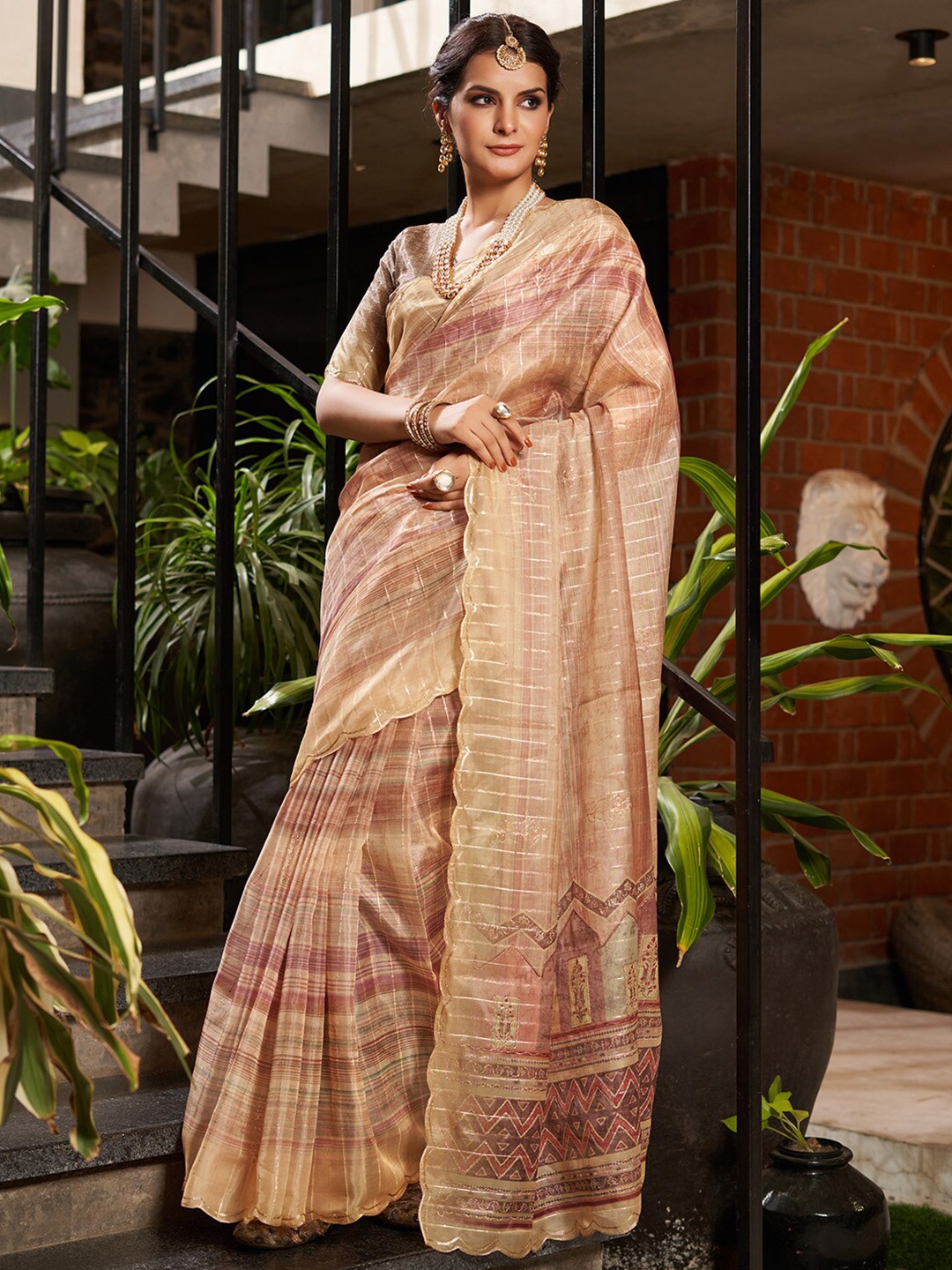 

KARAGIRI Geometric Woven Design Zari Organza Saree, Champagne