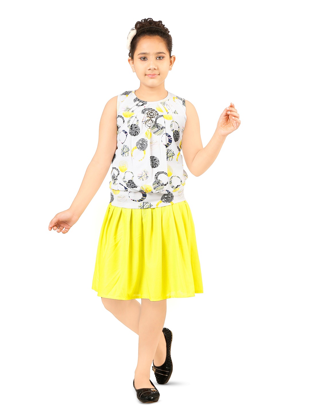 

BAESD Girls Printed Top With Skirt, Yellow