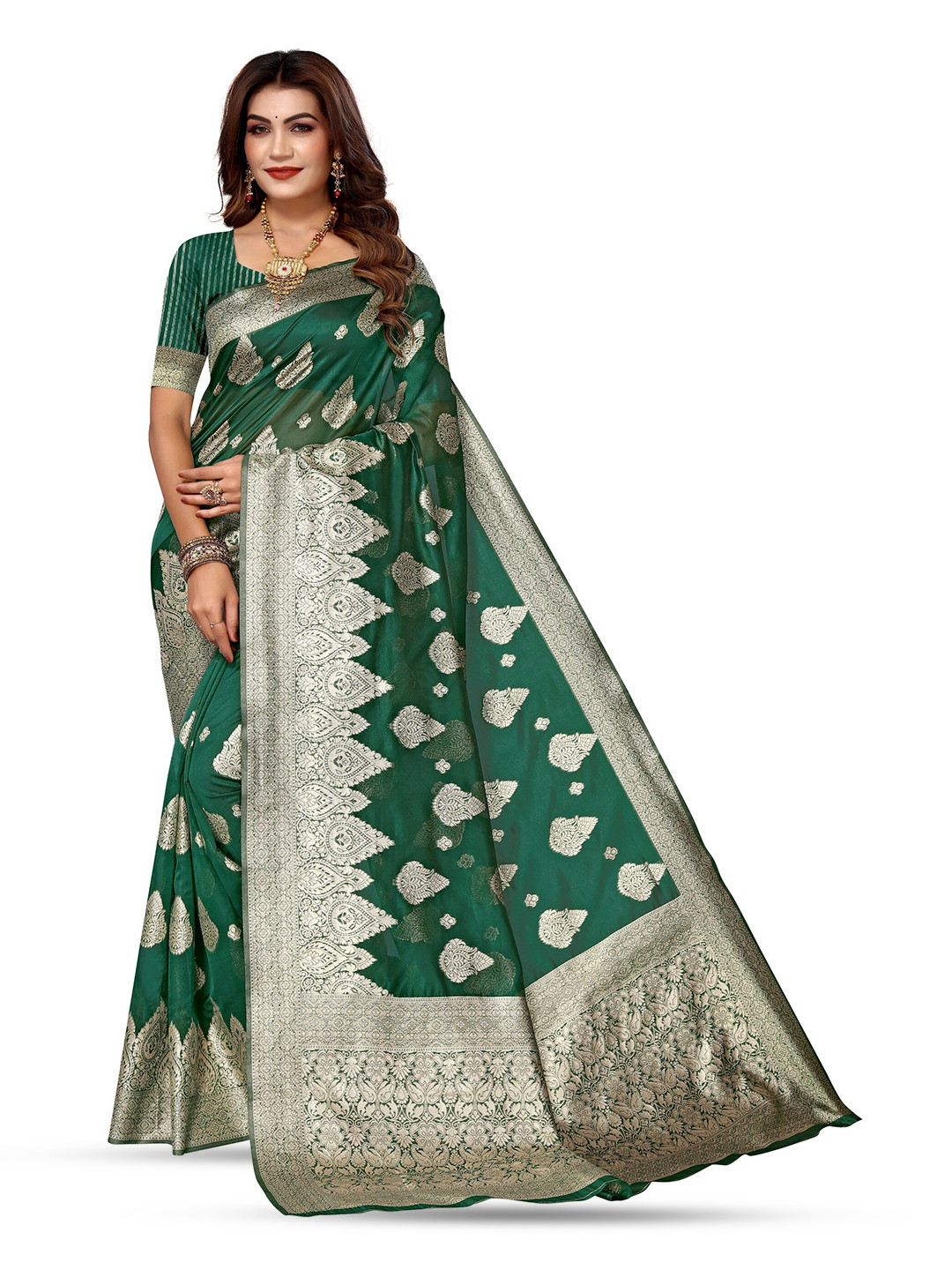 

Varanga Woven Design Zari Organza Banarasi Saree, Green
