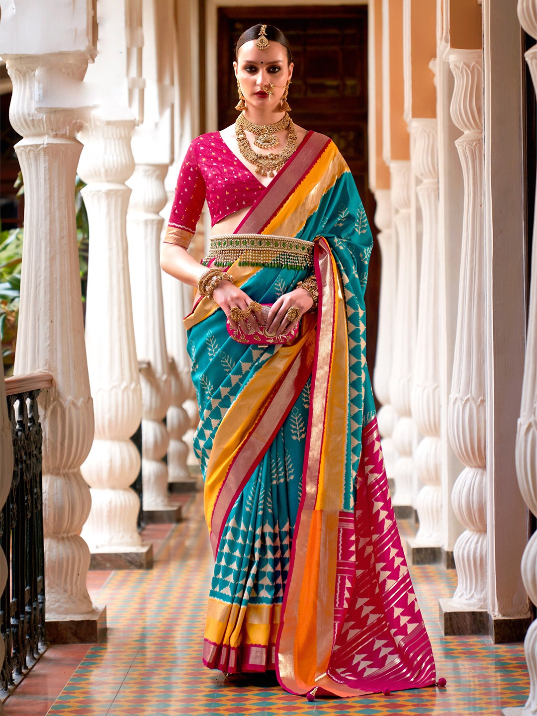 

Mitera Geometric Printed Zari Patola Saree, Turquoise blue