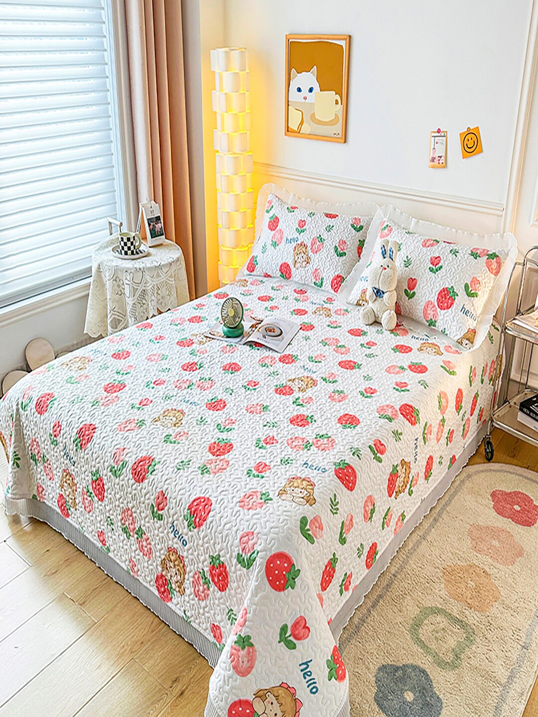 

JC Collection White & Red Printed 162 TC Double King Bed Cover With 2 Pillow Covers