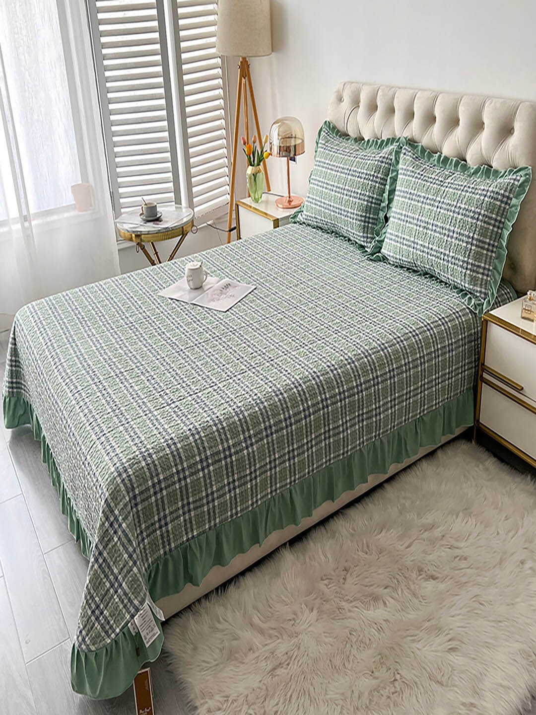 

JC HOME Green Blue Checked 162 TC Double King Bed Cover With Pillow Covers