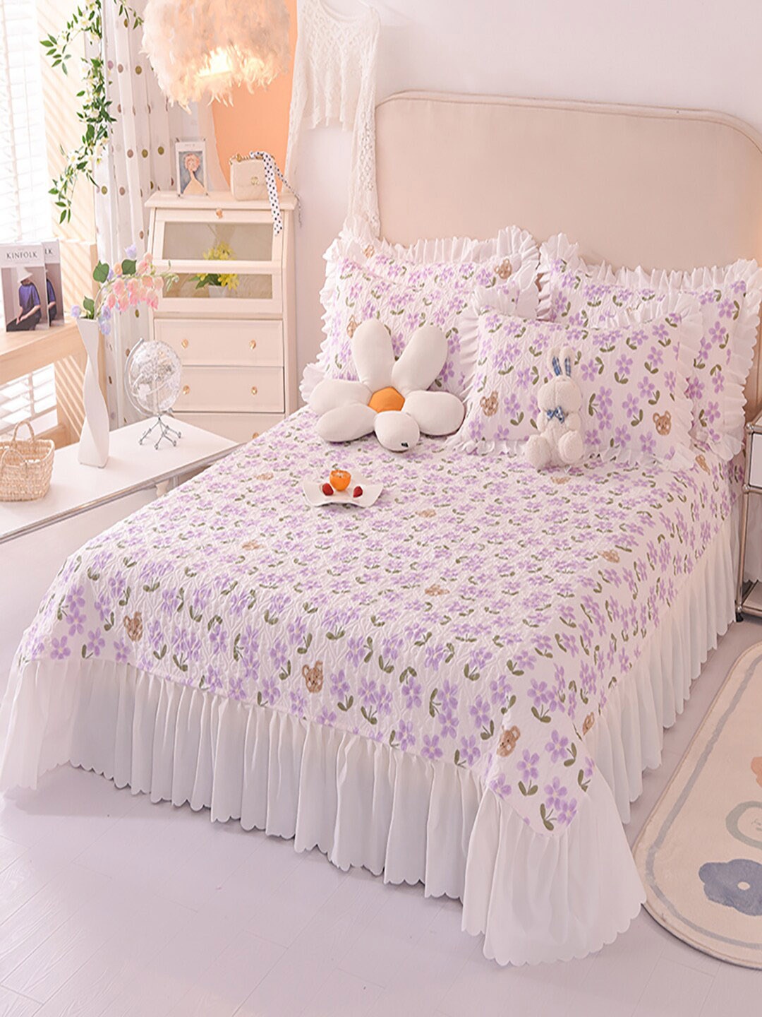 

JC Collection White & Purple Printed 162 TC Double Queen Bed Cover With 2 Pillow Covers