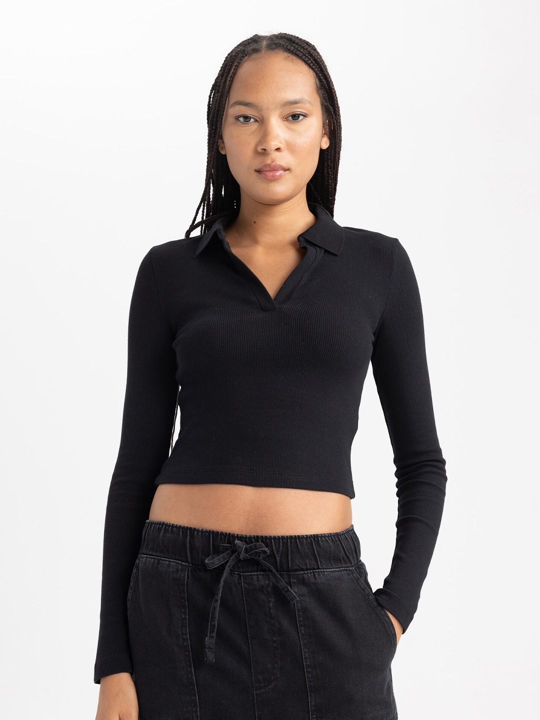 

DeFacto Mandarin Collar Crop T-shirt, Black