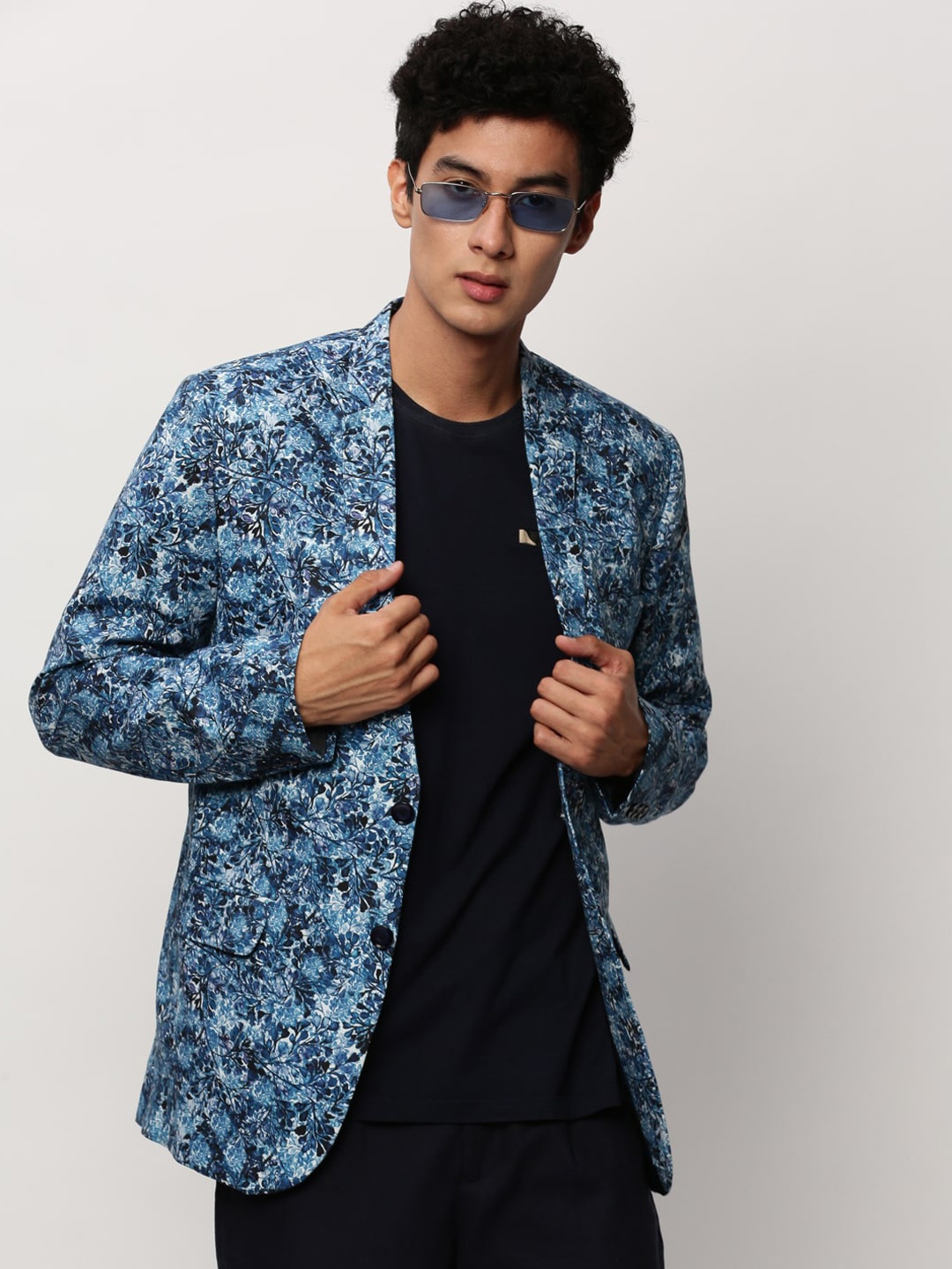 

SHOWOFF Floral Printed Slim-Fit Single Cotton Breasted Blazer, Blue