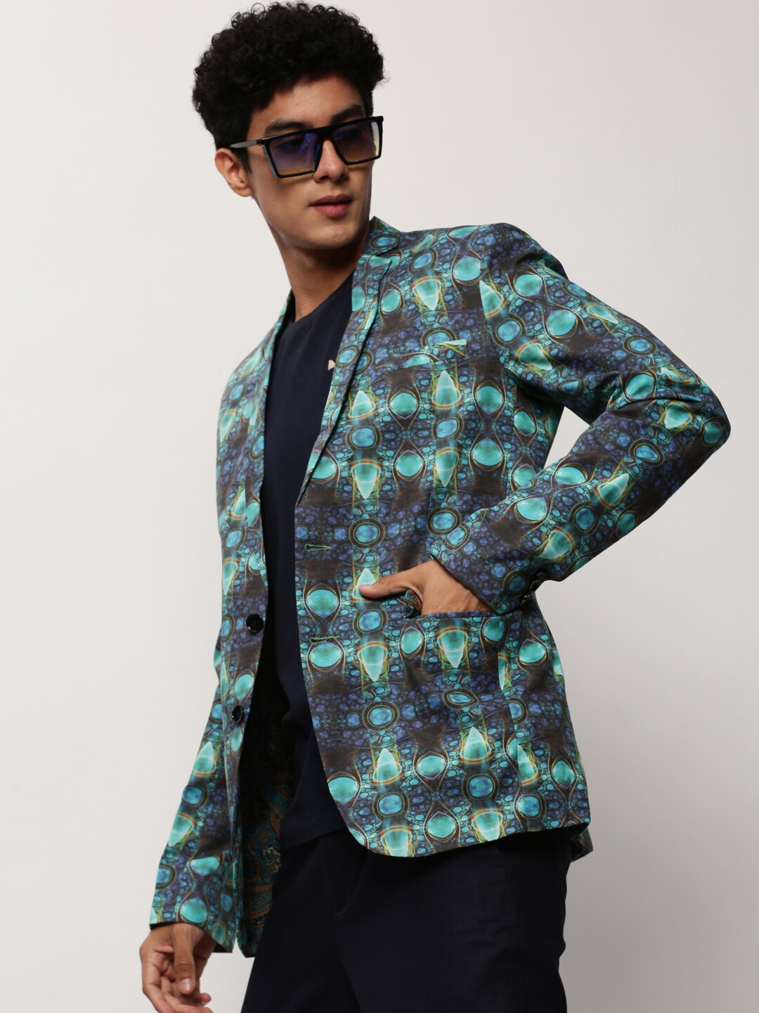 

SHOWOFF Abstract Printed Slim-Fit Single Breasted Cotton Blazer, Turquoise blue