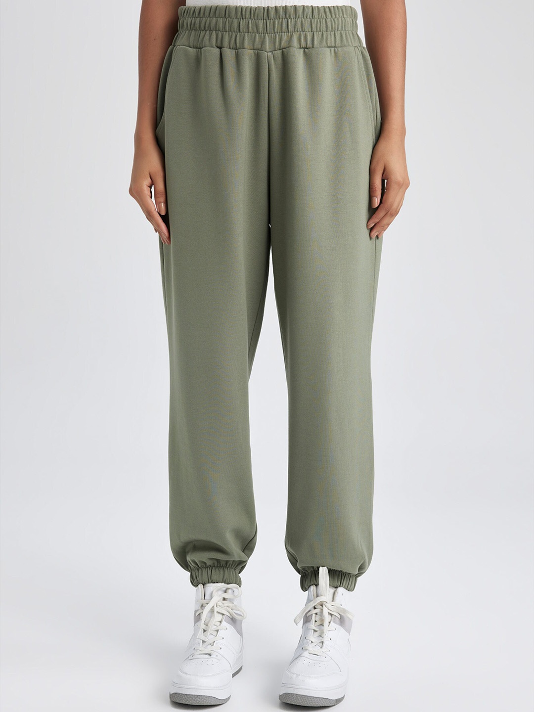 

DeFacto Women Mid Rise Joggers, Green