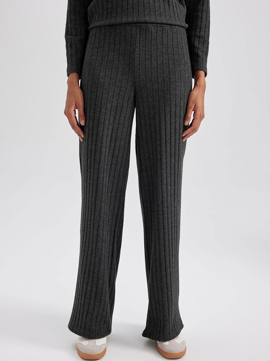 

DeFacto Women Striped Mid-Rise Parallel Trousers, Na