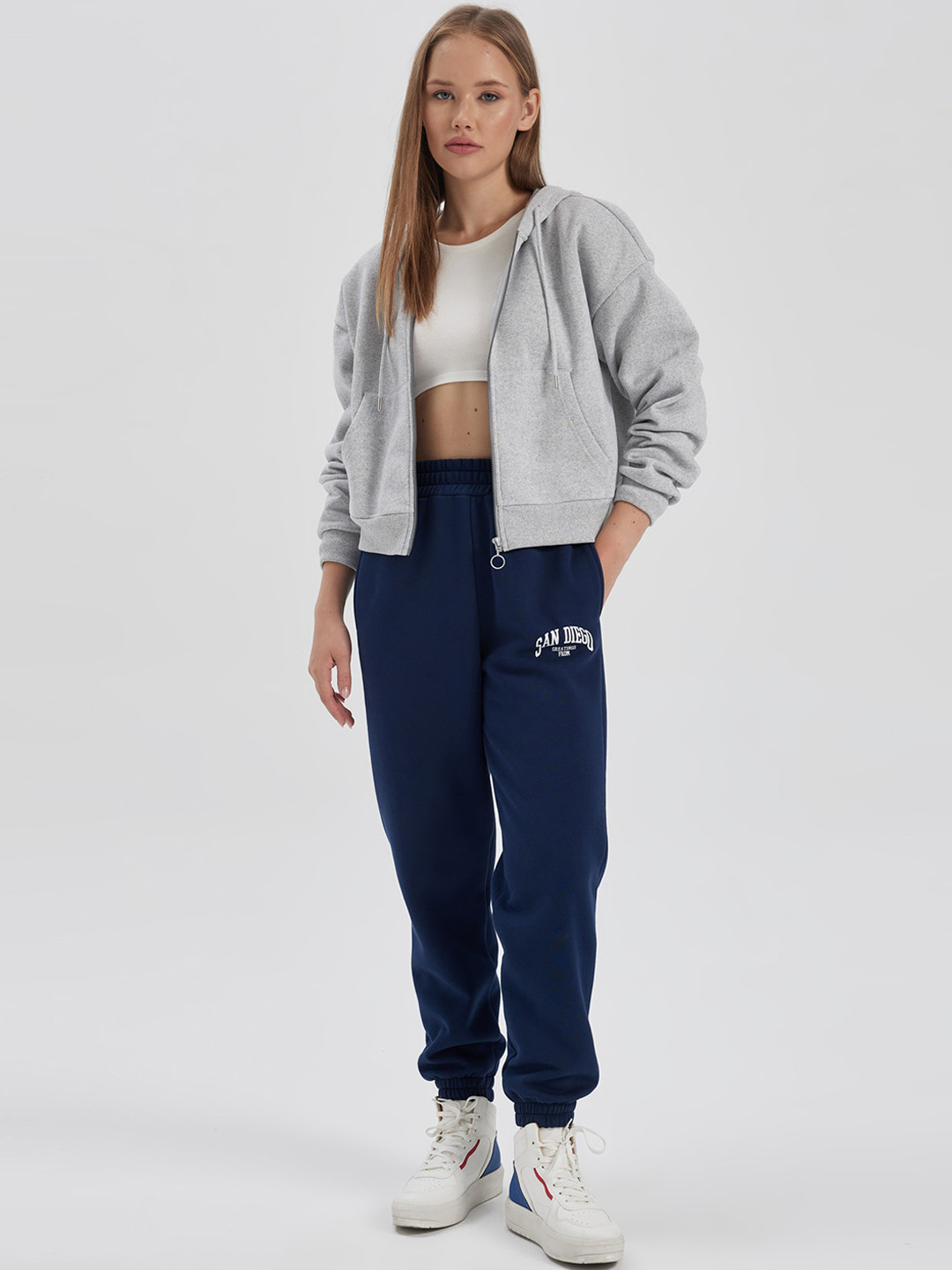 

DeFacto Women Regular Fit Training Joggers, Navy blue