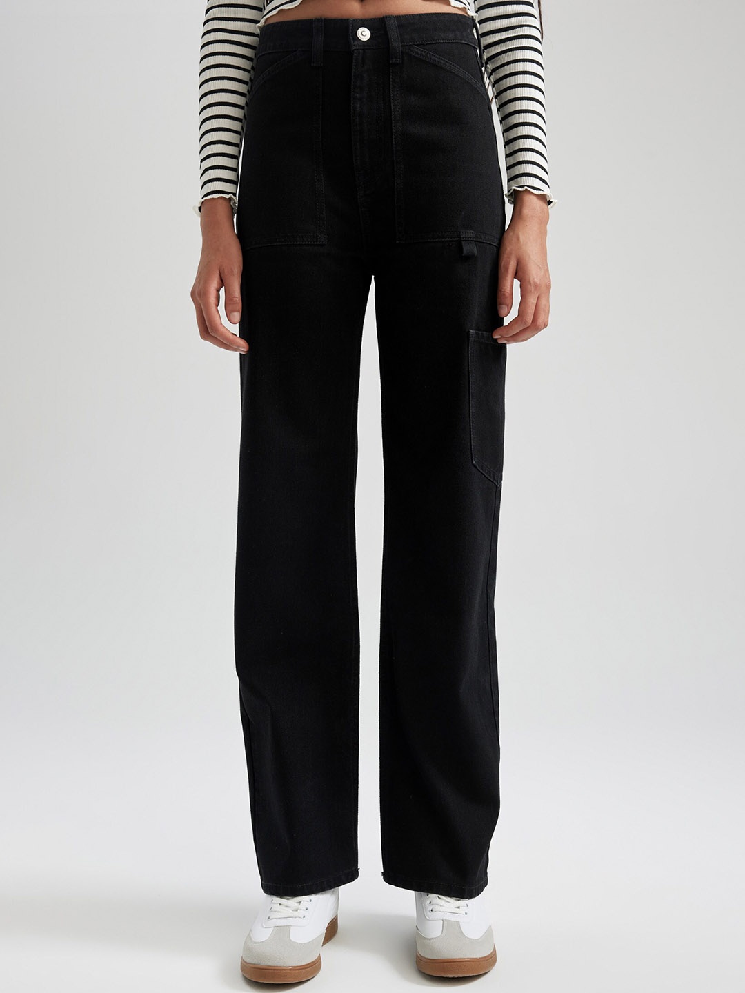 

DeFacto Women Mid-Rise Parallel Trousers, Black