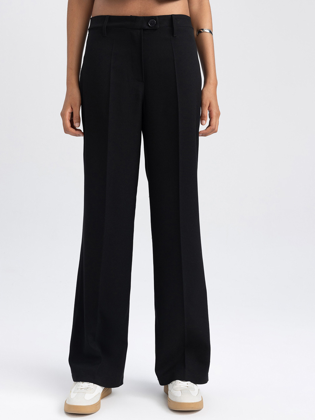 

DeFacto Women Regular Fit Mid-Rise Parallel Trousers, Black
