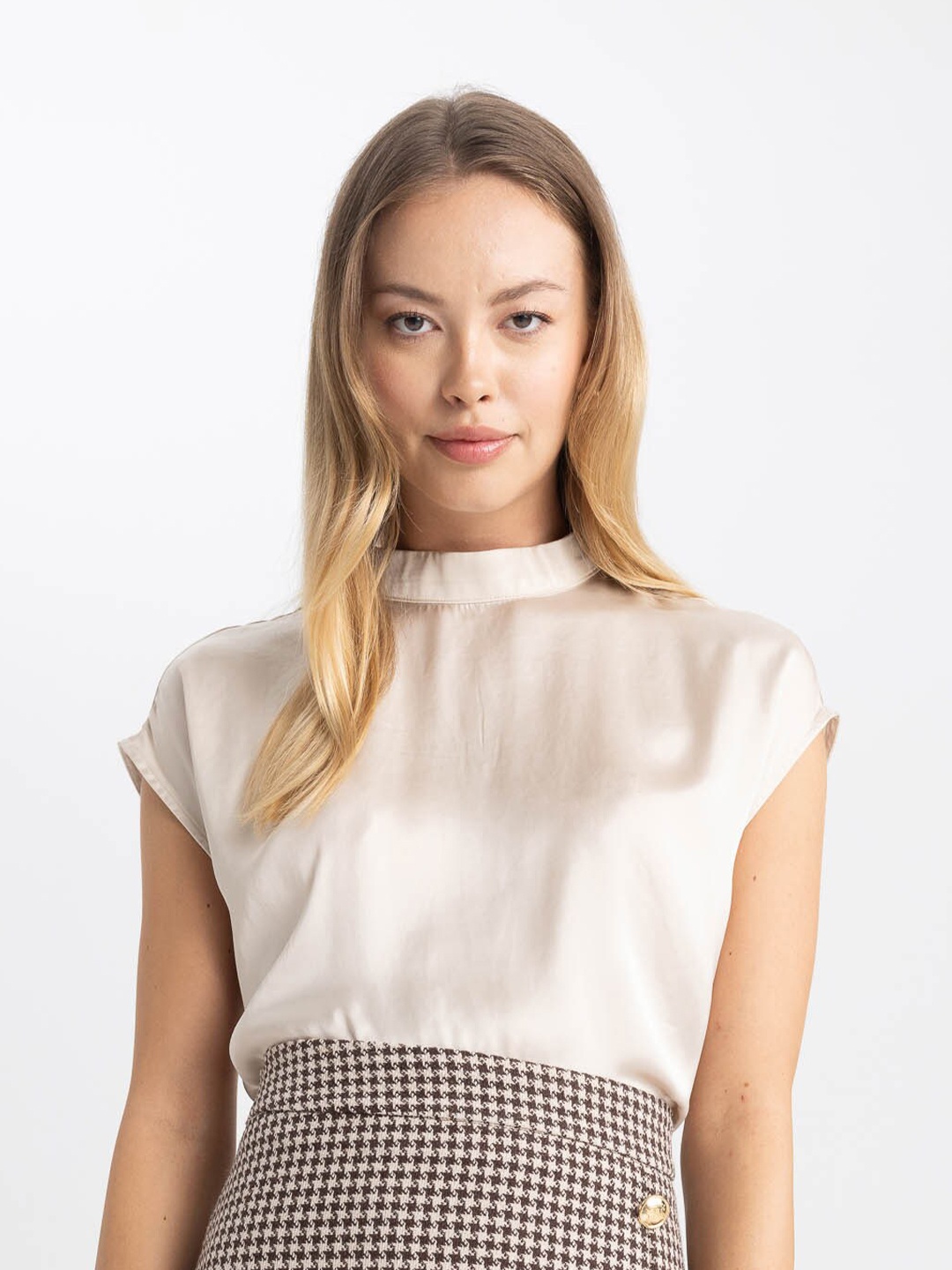 

DeFacto High Neck Cap Sleeves Boxy Top, Beige