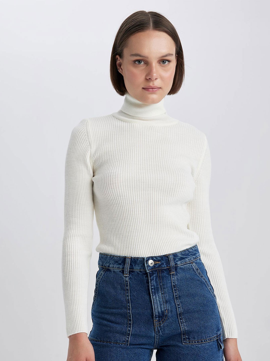 

DeFacto Turtle Neck Acrylic Pullover, White