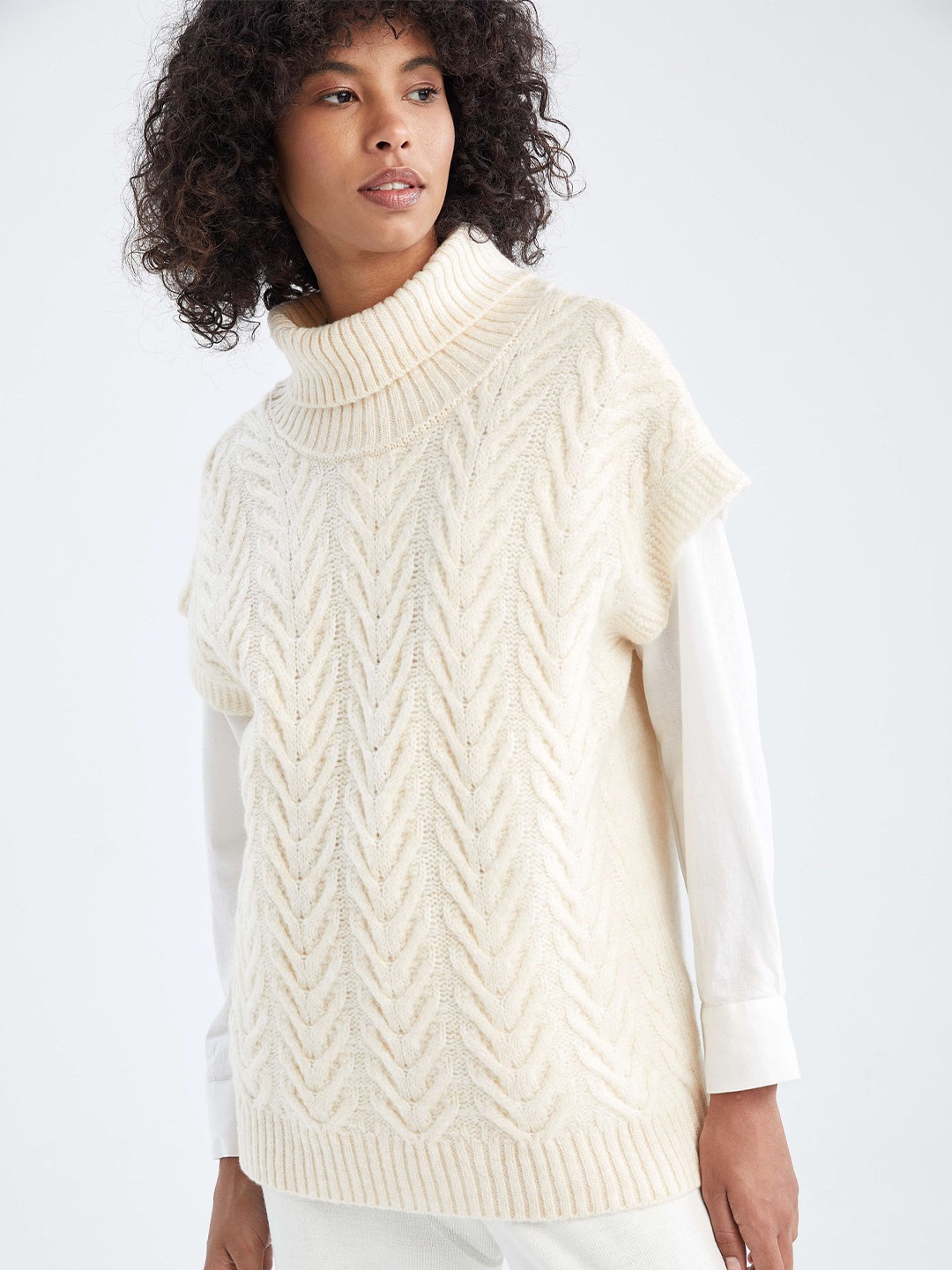 

DeFacto Cable Knit Turtle Neck Pullover Sweater, Off white