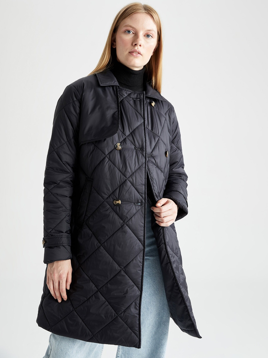 

DeFacto Spread Collar Belted Longline Padded Jacket, Black