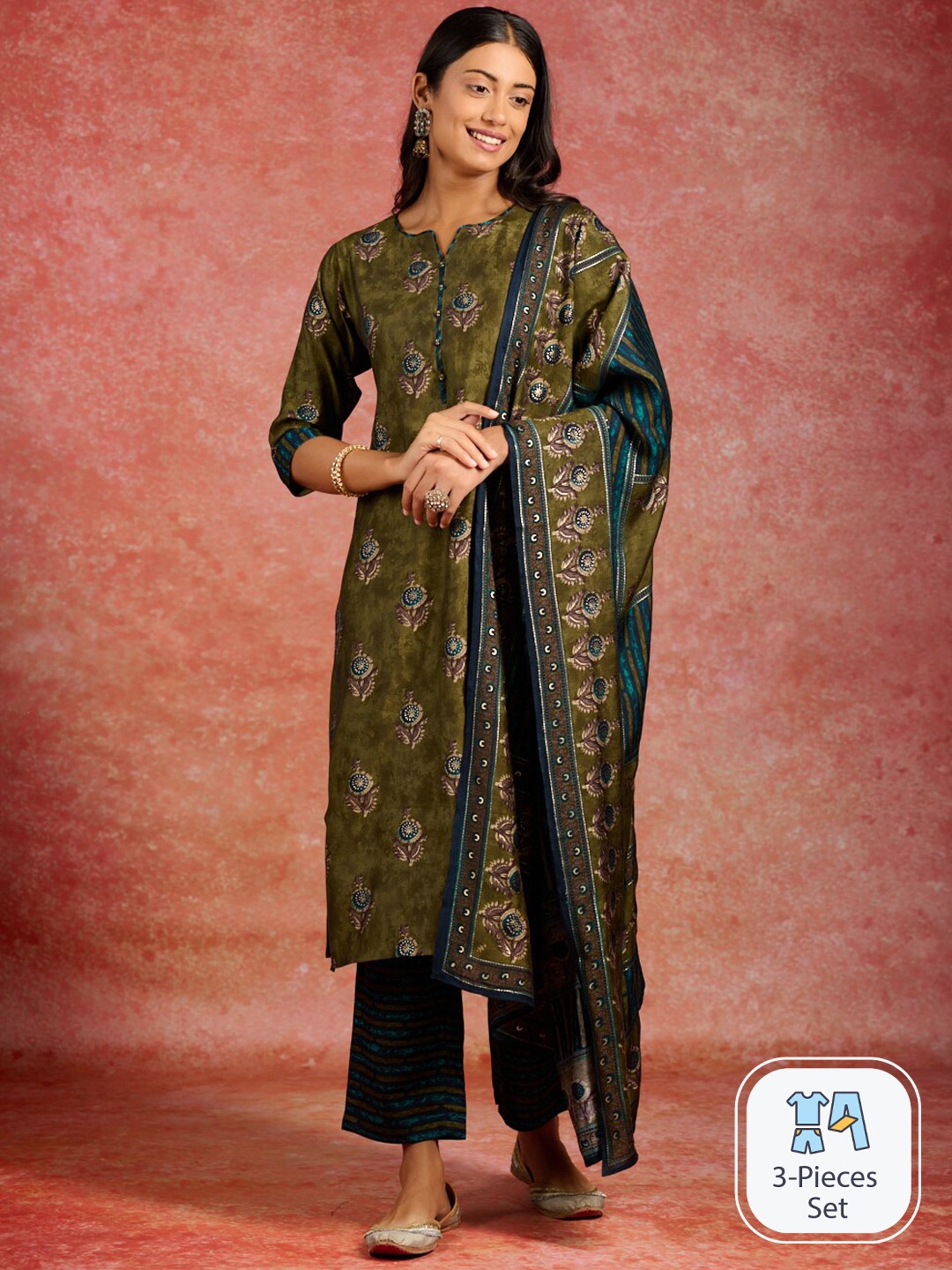 

Libas Floral Printed Regular Kurta With Trousers & Dupatta, Olive