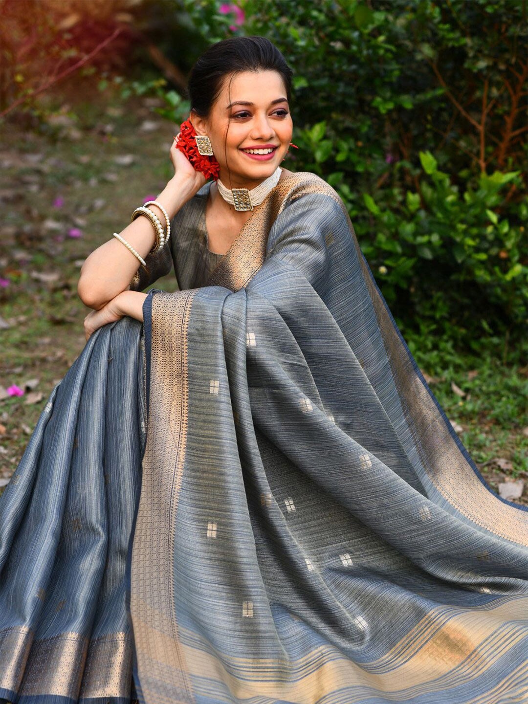 

KARAGIRI Ethnic Motifs Woven Design Zari Saree, Grey