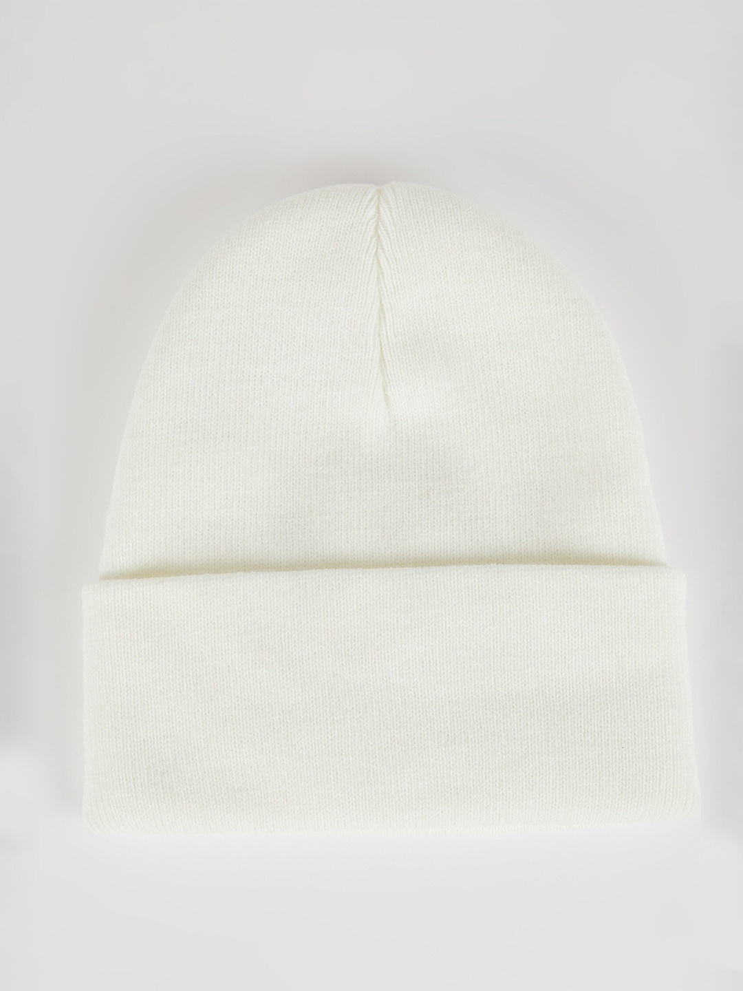 

DeFacto Women Ribbed Self Design Acrylic Beanie, White