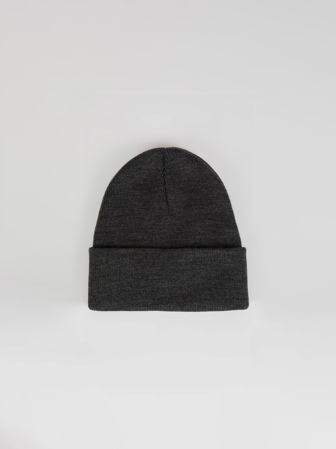 

DeFacto Women Solid Beanie, Black