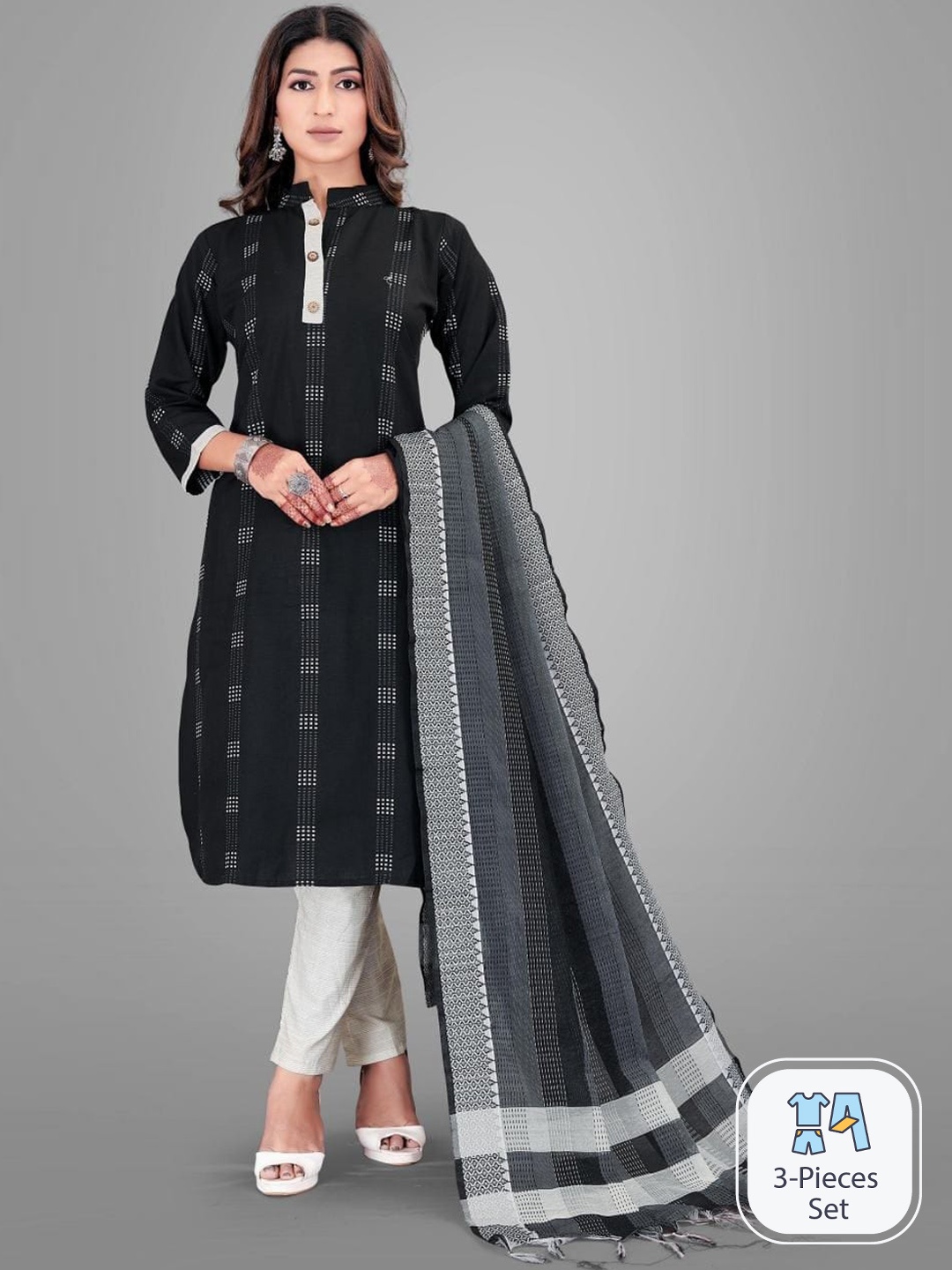 

WORIVOC Geometric Printed Kurta & Trousers With Dupatta, Black