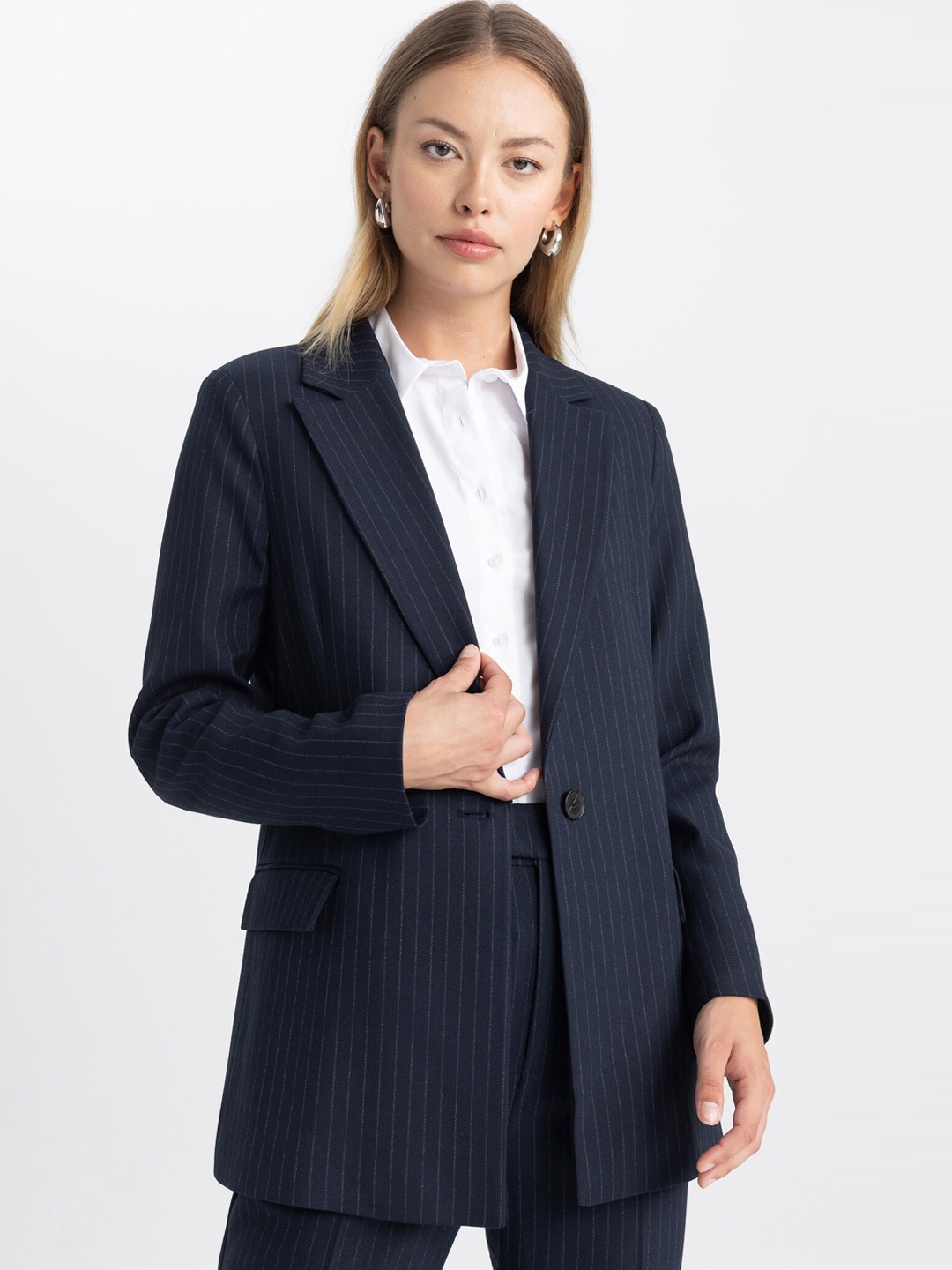 

DeFacto Striped Single-Breasted Formal Blazers, Navy blue