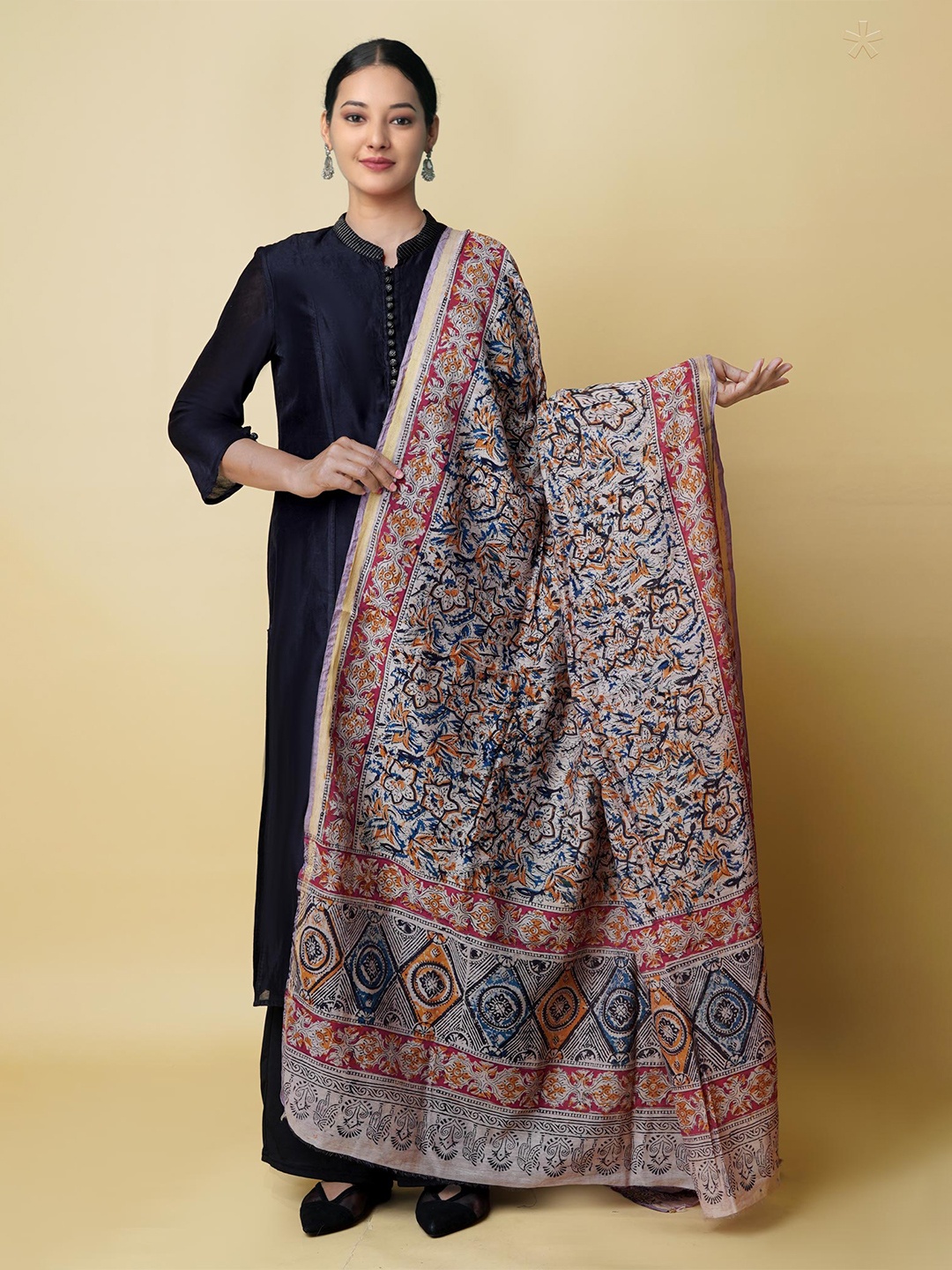 

Unnati Silks Ethnic Motifs Printed Kalamkari Dupatta, Brown