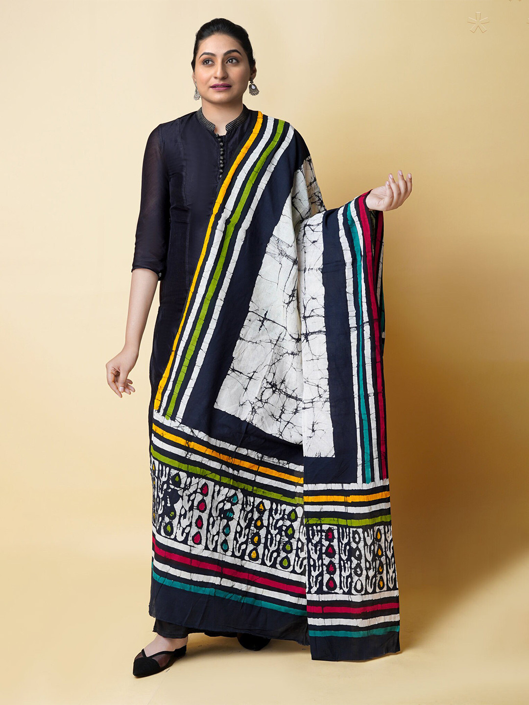 

Unnati Silks Abstract Printed Pure Cotton Dupatta, Black
