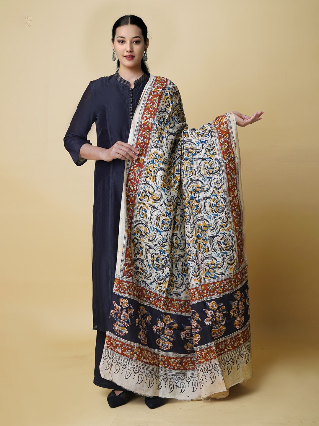 

Unnati Silks Ethnic Motifs Printed Kalamkari Dupatta, Cream