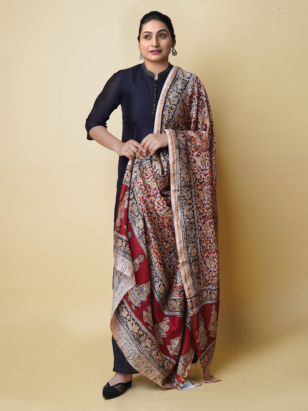 

Unnati Silks Ethnic Motifs Printed Kalamkari Dupatta, White