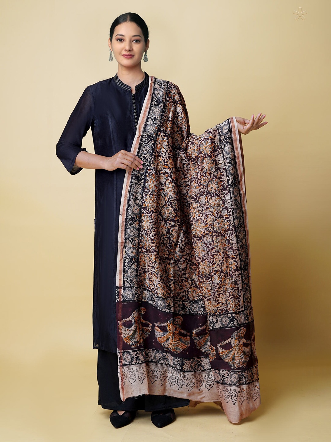 

Unnati Silks Ethnic Motifs Printed Kalamkari Dupatta, Brown